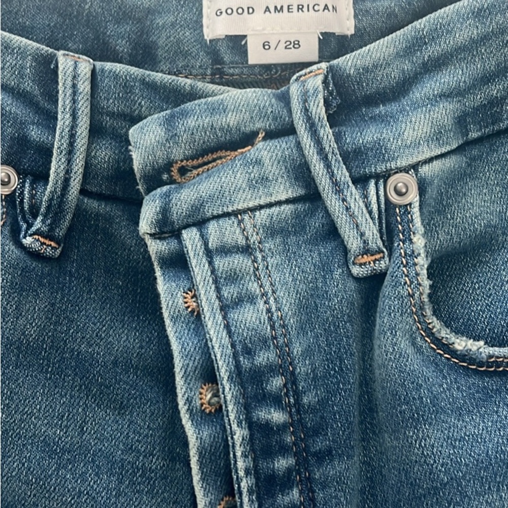 Good American sz 6 brand new tags missing bc I thought I would keep.